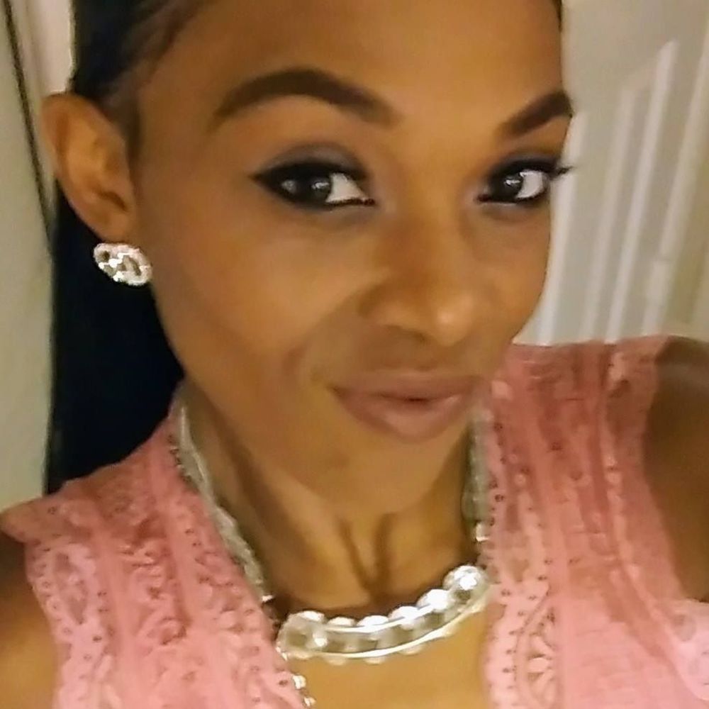 Meet your Posher, Jasmine